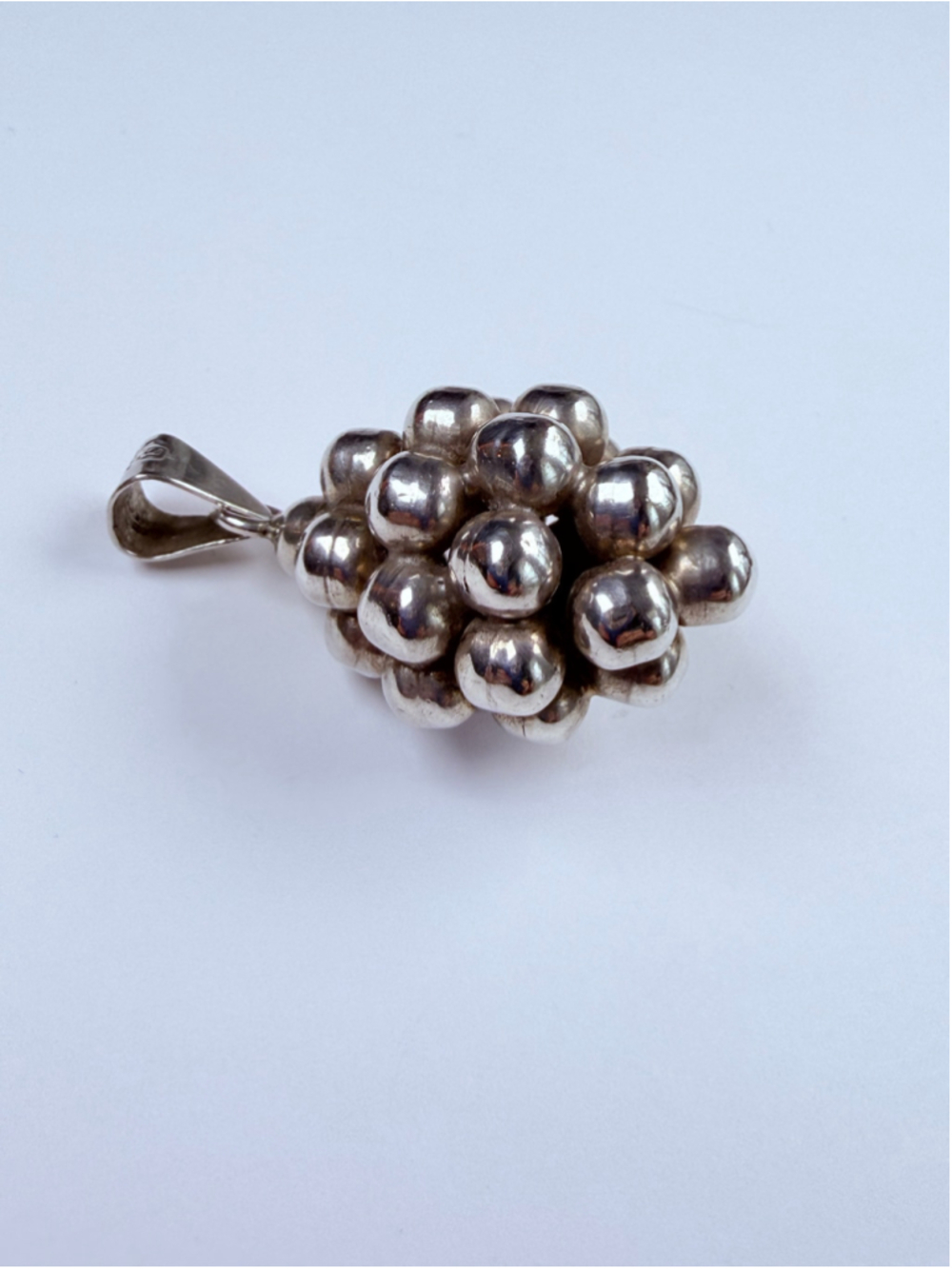 Pedro Castillo Caviar DNA Grape Cluster 925 Sterling Silver VTG Pendant Mexico - Picture 5 of 9